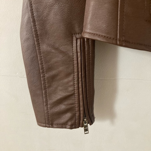 Abercrombie and Fitch Vegan leather jacket - Picture 4 of 8